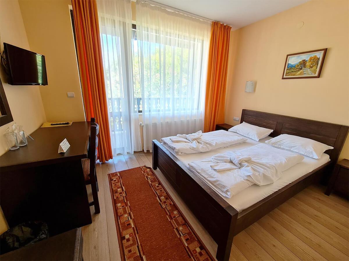 Family Hotel Chiflik Hills Rum bild