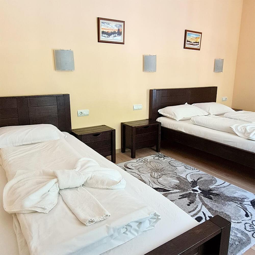 Family Hotel Chiflik Hills Rum bild