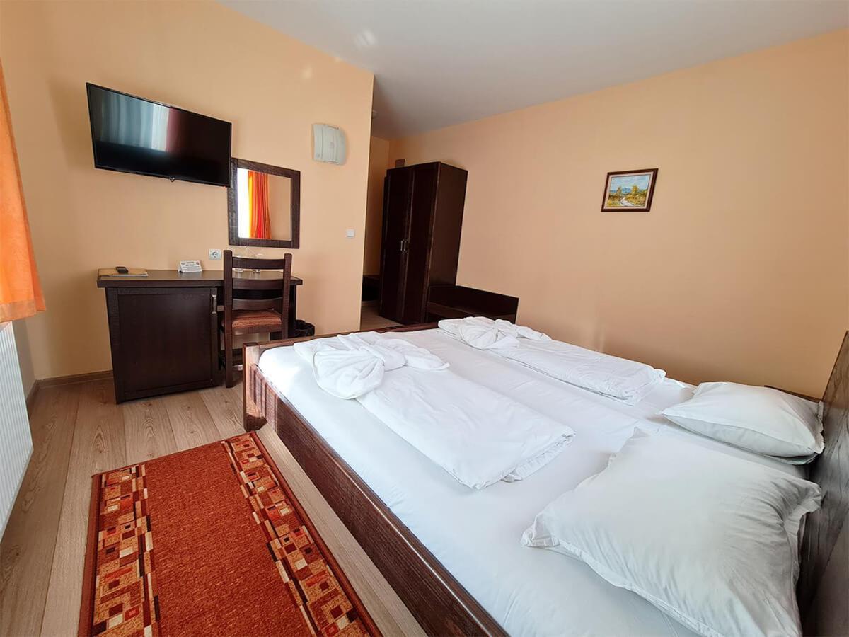 Family Hotel Chiflik Hills Rum bild